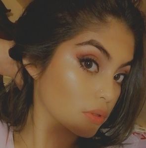 Meet your Posher, Fernanda